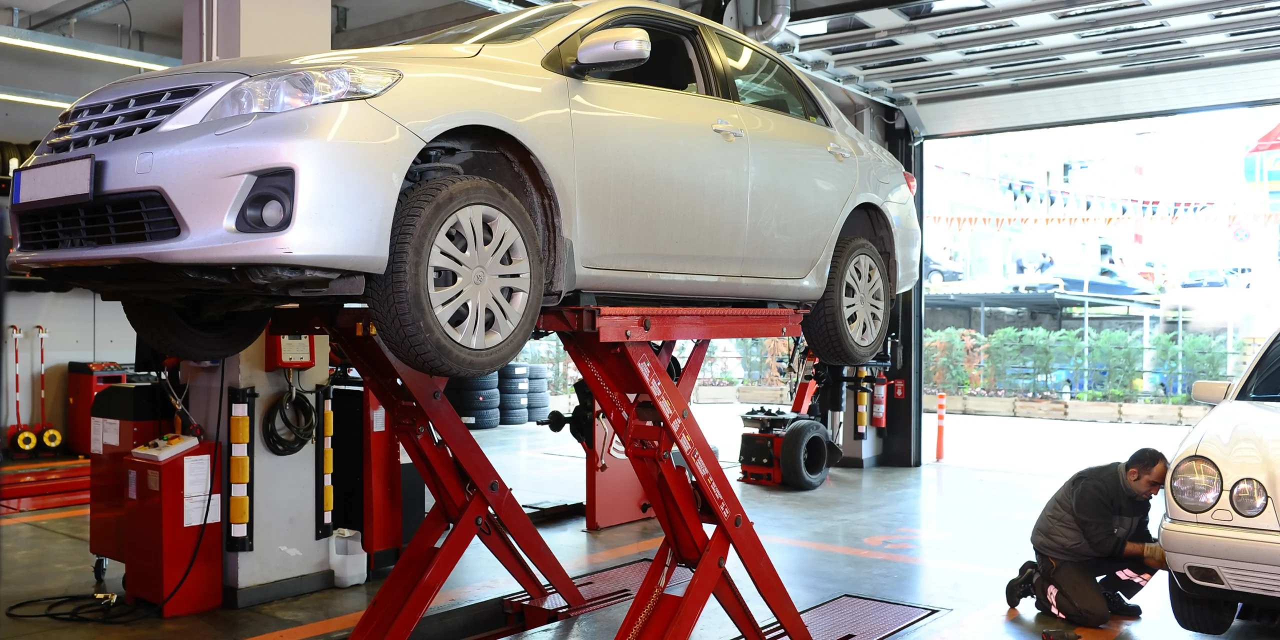 Auto Repair Shop Website Design Banner 2